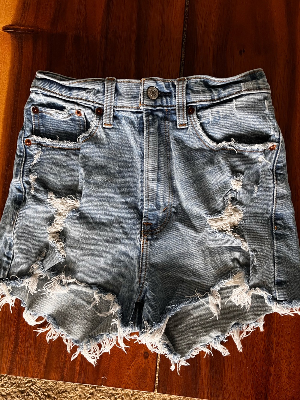 Abercrombie & Fitch High Rise Mom Short/Curve Love